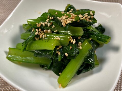 ラー油でアクセント♫ 小松菜のピリ辛ナムル